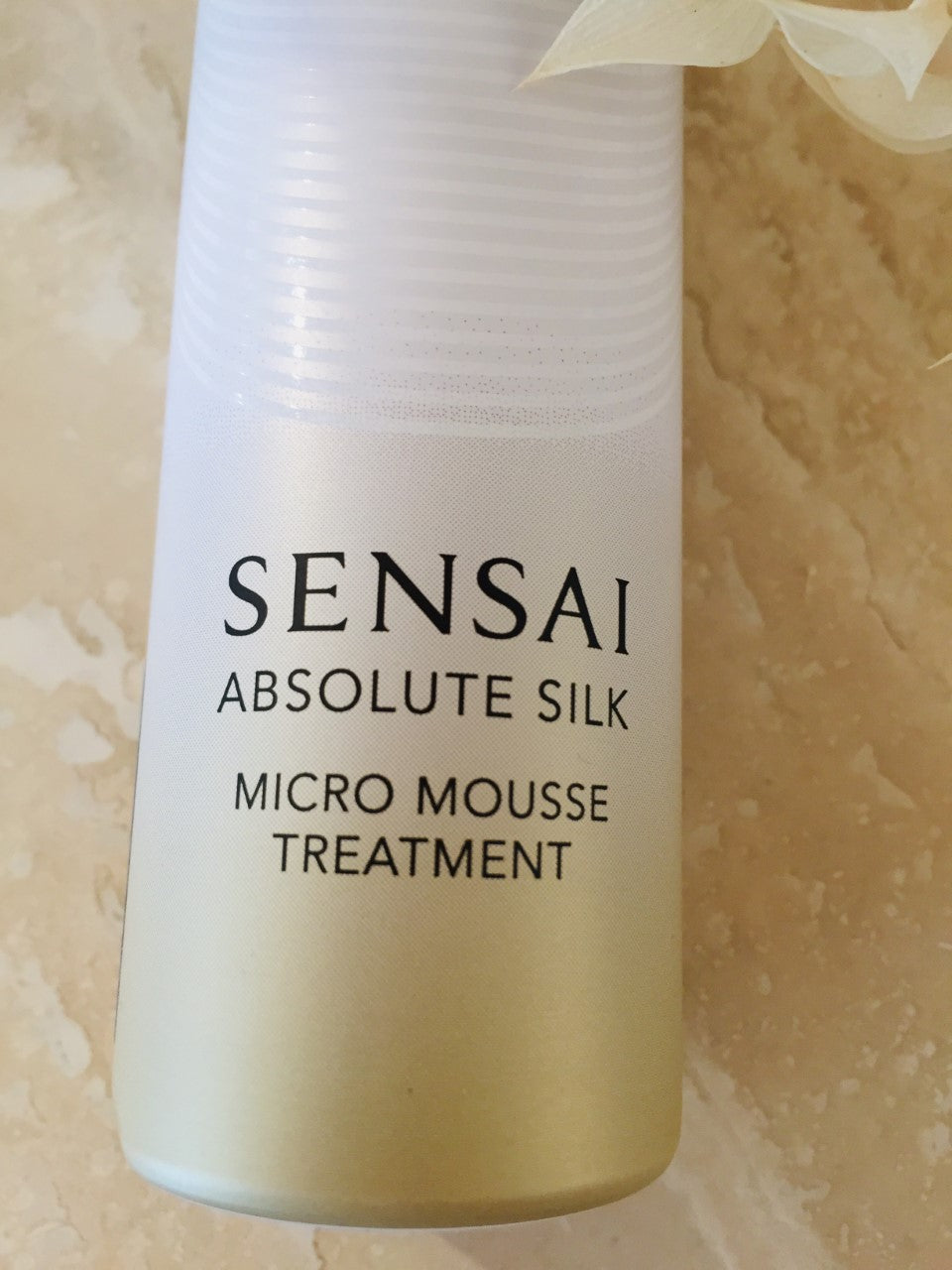 Sensai Absolute Silk Micro Mousse Treatment