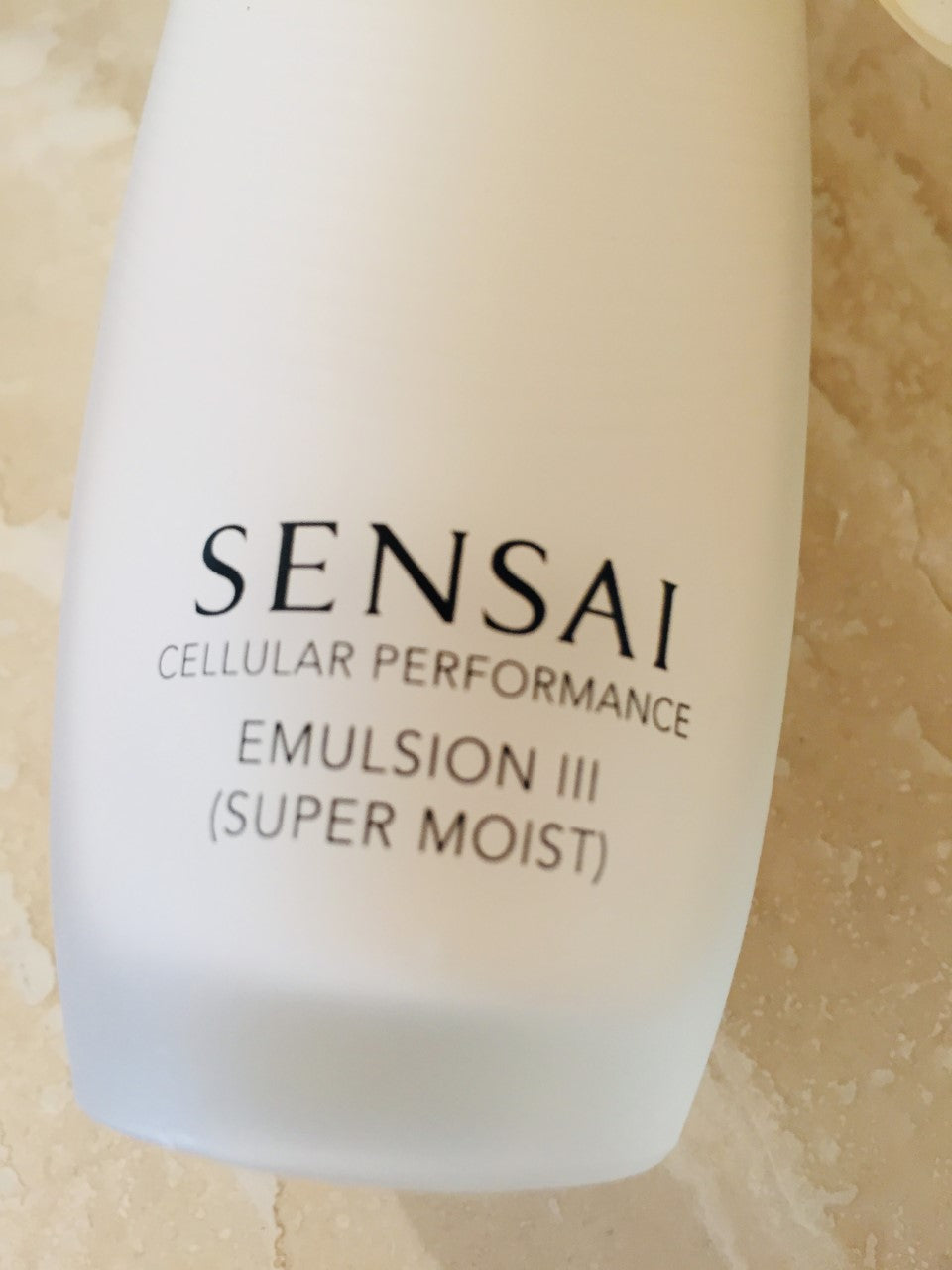 Sensai Cellular Performance Emulsion 3 (Super Moist)